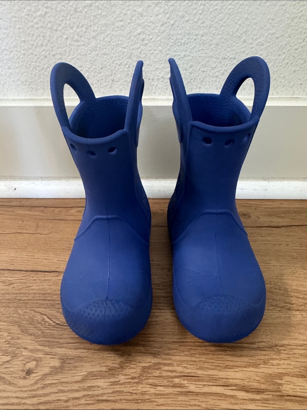 CROCS Kids Solid Blue Pull-On Rain Boots - Picture 2 of 5